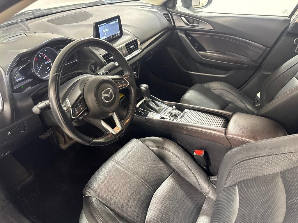 Used 2018 MAZDA MAZDA3 Grand Touring FWD image 18