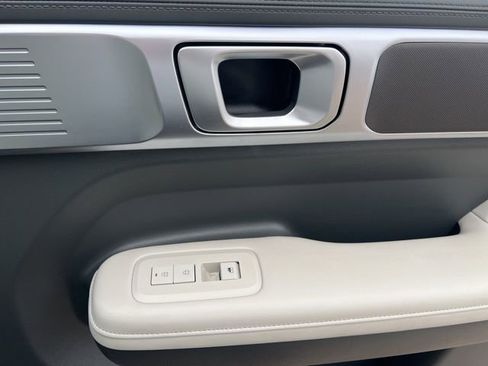 Used 2025 Hyundai Santa Fe SEL image 34