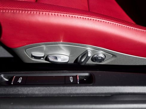 Used 2019 Porsche 911 Carrera GTS image 30