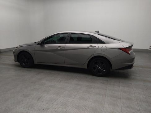 Used 2023 Hyundai Elantra Blue image 3