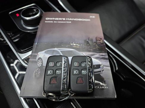 Used 2017 Jaguar XE Prestige RWD image 42