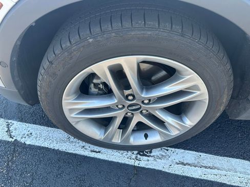 Used 2019 Lincoln MKC Reserve AWD/4WD image 9