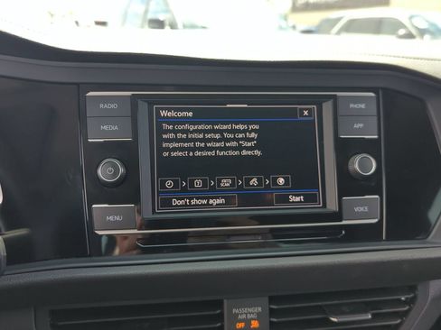 Used 2023 Volkswagen Jetta SE w/ Panoramic Sunroof Package FWD image 25