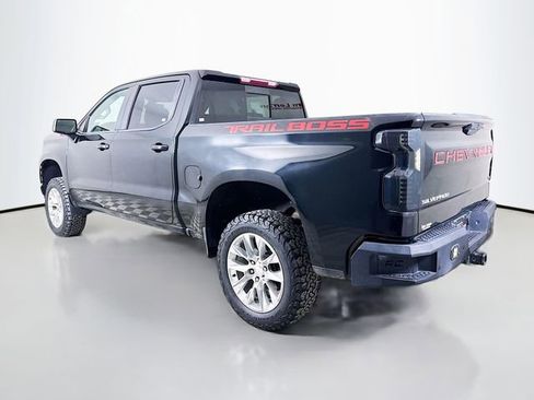 Used 2020 Chevrolet Silverado 1500 LT Trail Boss image 7