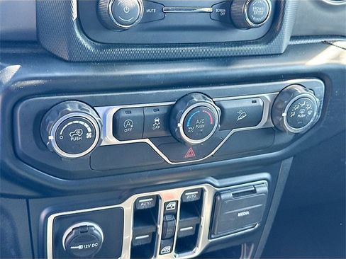 Used 2019 Jeep Wrangler Unlimited Sport S image 15