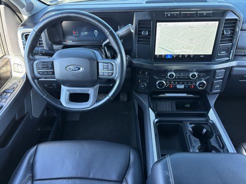 Used 2024 Ford F250 Lariat image 3