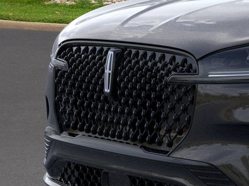 New 2026 Lincoln Aviator Black Label w/ Jet Appearance Package image 17