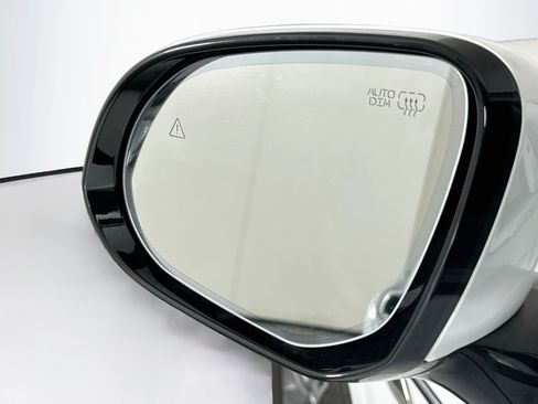 Used 2025 Genesis GV80 2.5T Standard AWD/4WD image 16