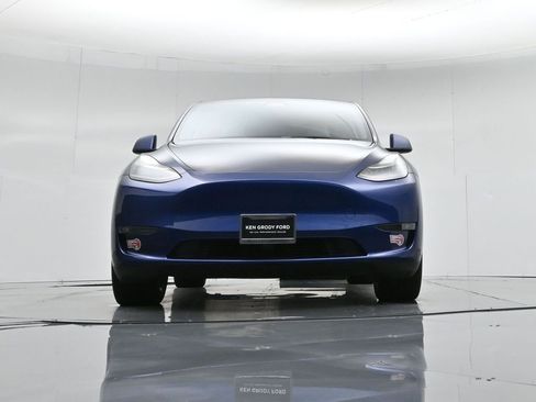 Used 2024 Tesla Model Y Long Range image 6