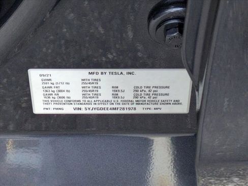 Used 2021 Tesla Model Y Long Range image 23