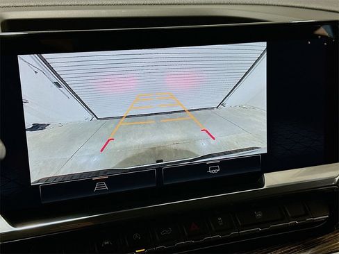 Used 2023 GMC Sierra 1500 Elevation w/ LPO, Elevation Black Package image 14