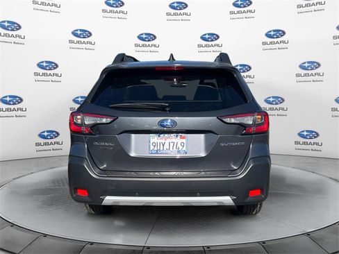 Used 2025 Subaru Outback Limited image 5