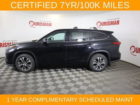 Used 2022 Toyota Highlander XLE AWD/4WD image 13