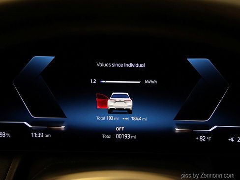 Used 2026 BMW iX xDrive45 w/ Premium Package image 18