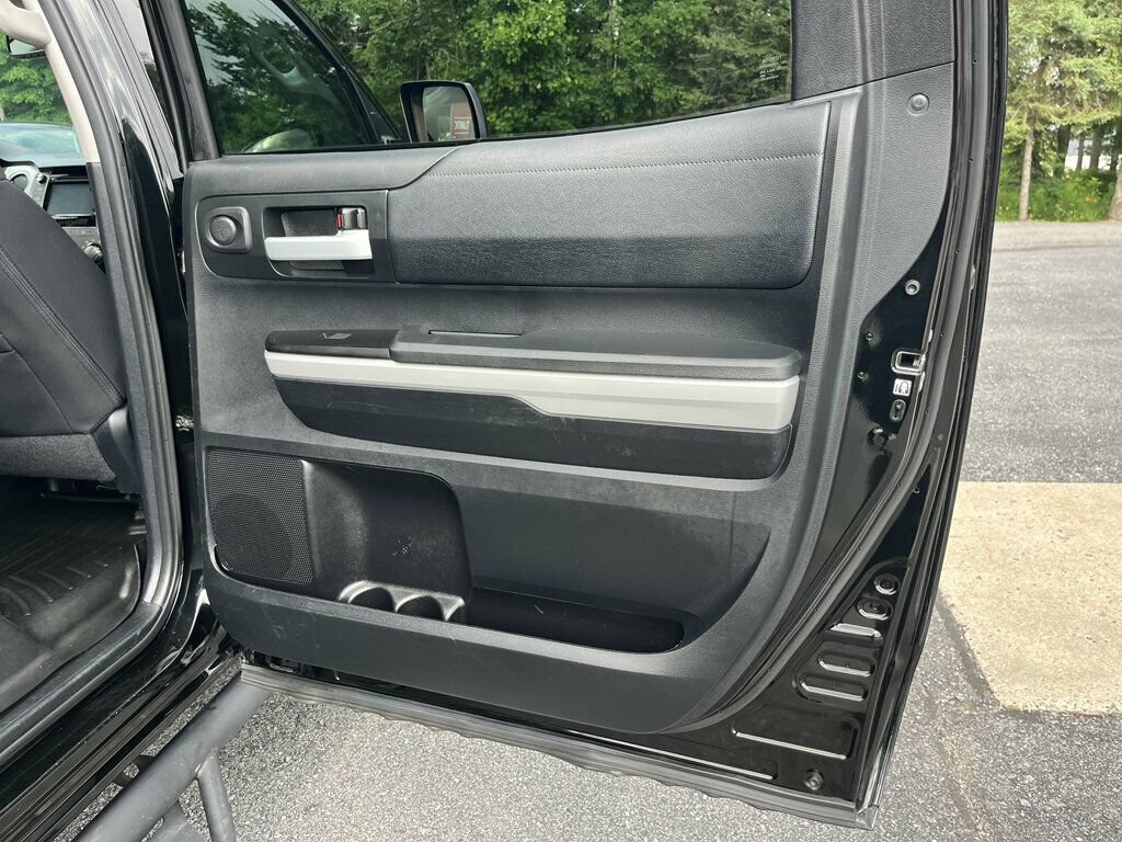Used 2019 Toyota Tundra SR5 AWD/4WD image 30