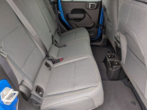 New 2025 Jeep Gladiator Sport image 26