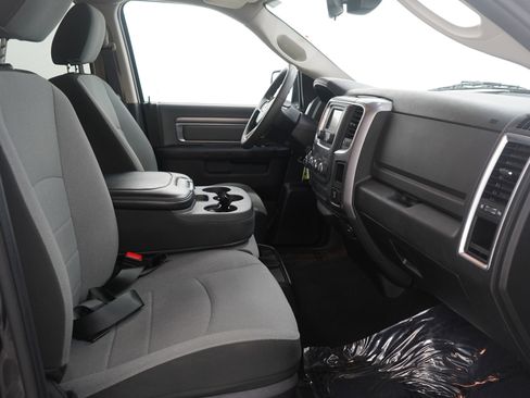 Used 2023 RAM 1500 Classic SLT image 13