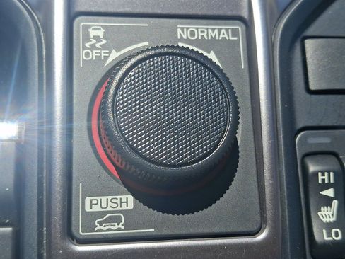 Certified 2024 Subaru Forester Premium AWD/4WD image 25