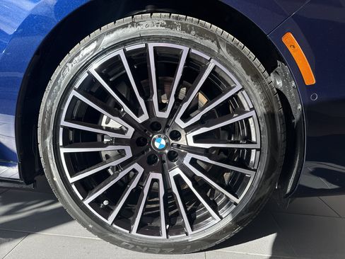 New 2026 BMW 750e xDrive w/ Luxury Rear Seating Package image 24