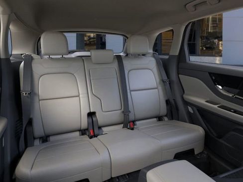 New 2026 Lincoln Corsair Premiere image 12