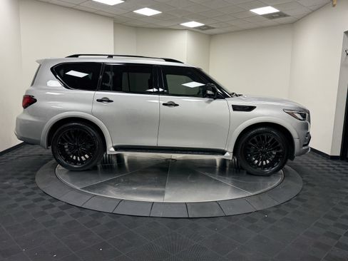Used 2023 INFINITI QX80 Sensory w/ All-Season Package RWD image 8
