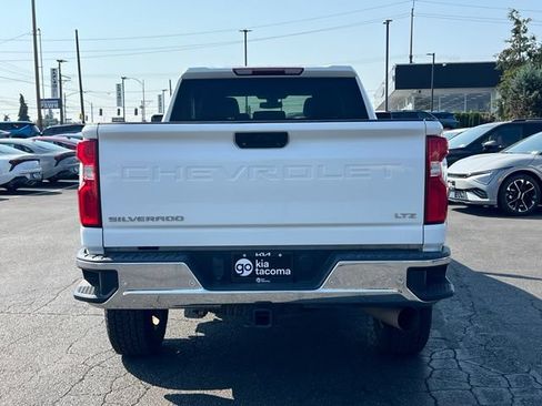 Used 2020 Chevrolet Silverado 2500 LTZ AWD/4WD image 8