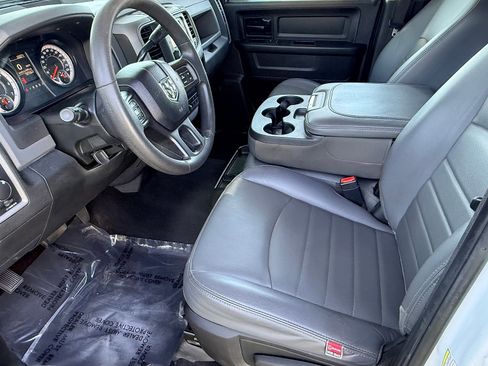 Used 2018 RAM 2500 Tradesman w/ Chrome Appearance Group AWD/4WD image 27
