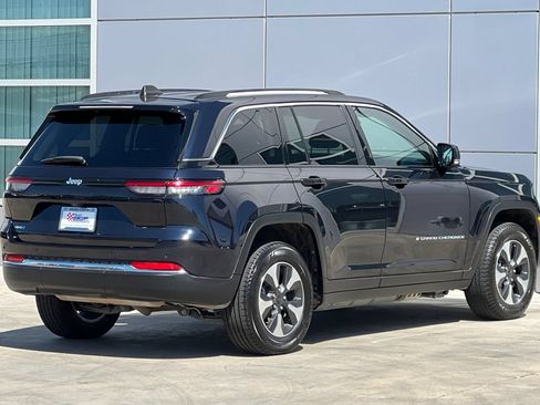Used 2024 Jeep Grand Cherokee Limited 4xe AWD/4WD image 4