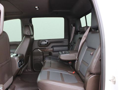 Used 2020 GMC Sierra 3500 Denali w/ Denali Ultimate Package image 15