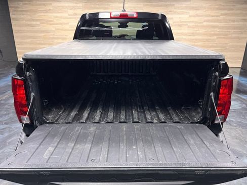Used 2023 Chevrolet Colorado Trail Boss image 19