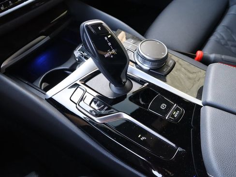Used 2023 BMW 530i w/ Premium Package RWD image 26