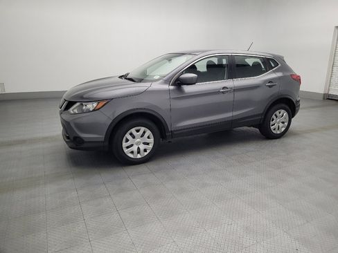 Used 2019 Nissan Rogue Sport S image 2