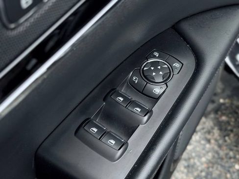Used 2022 Lincoln Nautilus Reserve AWD/4WD image 17