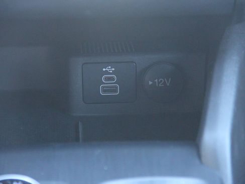 Certified 2025 Ford Escape ST-Line Select AWD/4WD image 23