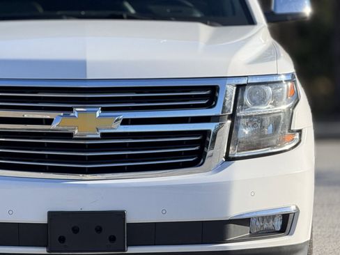 Used 2015 Chevrolet Suburban LTZ image 14