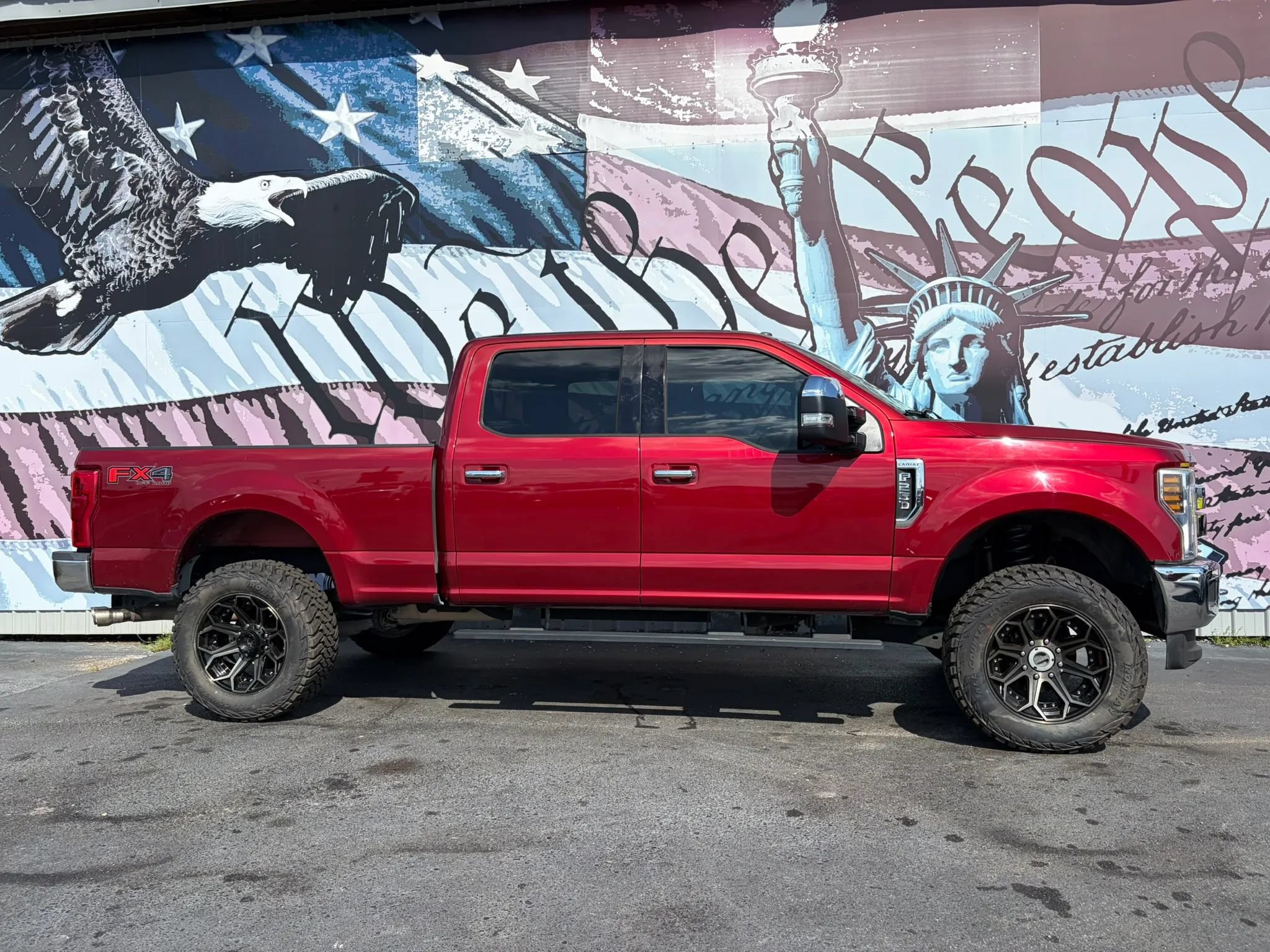 Used 2018 Ford F250 Lariat w/ Tow Technology Bundle AWD/4WD image 1