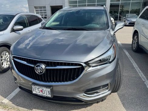 Used 2021 Buick Enclave Essence w/ Sound and Sites Package FWD image 3