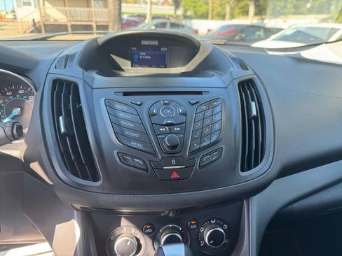 Used 2014 Ford Escape S image 15