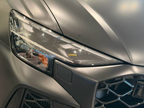 New 2026 Audi RS Q8 performance image 3