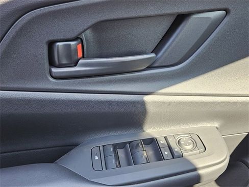 New 2026 Toyota Prius SE image 32