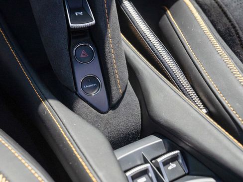 Used 2022 McLaren 720S Spider RWD image 45