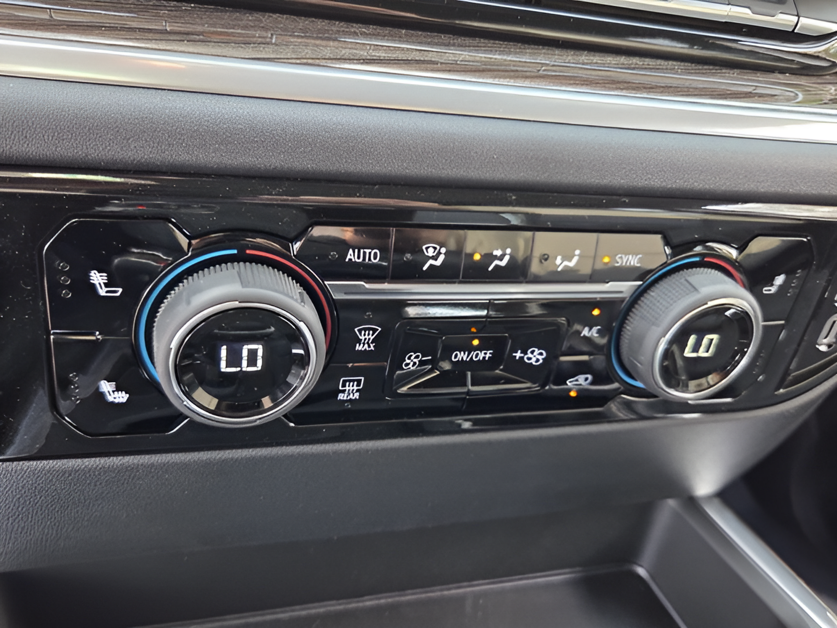 New 2026 Chevrolet Silverado 1500 RST AWD/4WD image 21