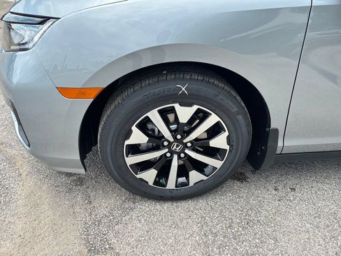 New 2026 Honda Odyssey EX-L image 9