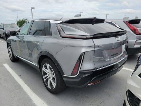 Certified 2024 Cadillac Lyriq Tech RWD image 4
