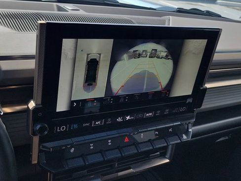 Used 2024 GMC Hummer EV 3X w/ Omega Edition AWD/4WD image 18