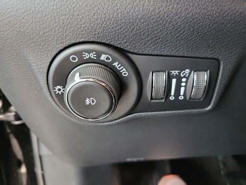 New 2026 Jeep Compass Limited image 29