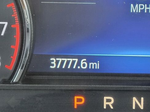 Certified 2022 Ford Explorer XLT image 34