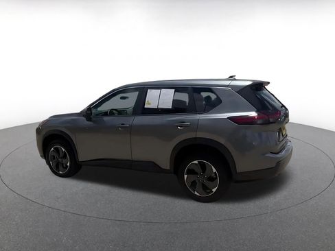 Used 2025 Nissan Rogue SV AWD/4WD image 10