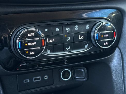 Used 2022 Buick Encore GX Select FWD image 20