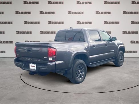 Used 2023 Toyota Tacoma SR5 AWD/4WD image 5